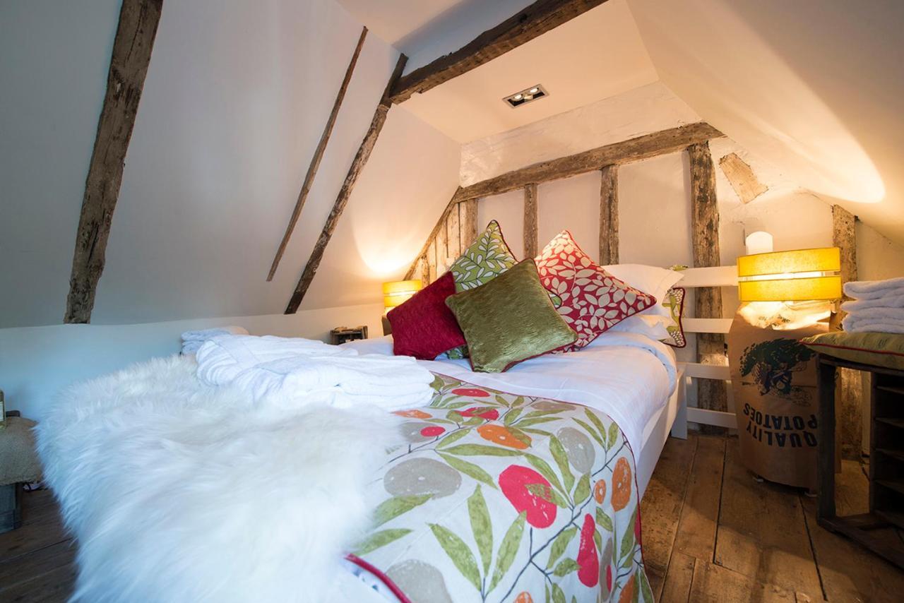 The Woolpack Inn Wavehorne Экстерьер фото